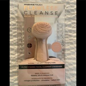 NIB Finishing Touch Flawless Cleanse